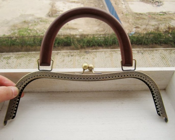 Extra Large Antique Gold Purse Frame w/ Wood Handle - 10 1/4" - Click Image to Close