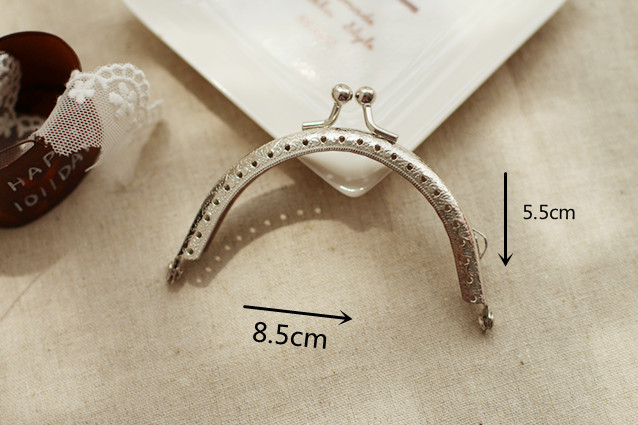3.35inch Small Silver Curved Sew In Frames - Click Image to Close