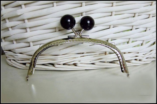 12.5CM Nickel Free Purse Frames With Black Beads - Click Image to Close