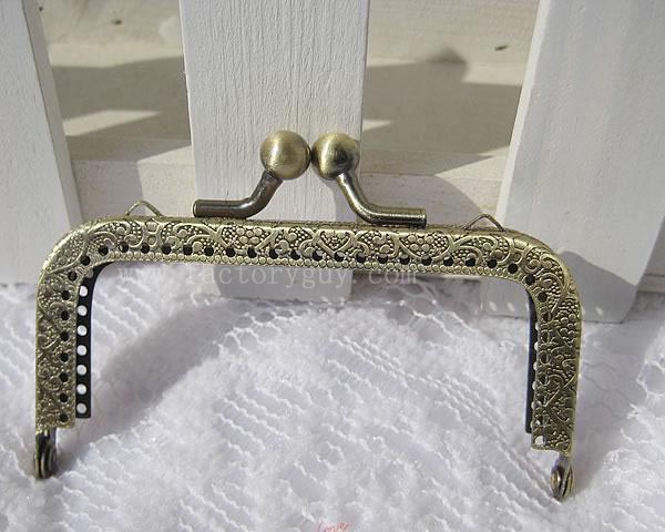8.5cm metal purse clasps with sew holes for making purses - Click Image to Close