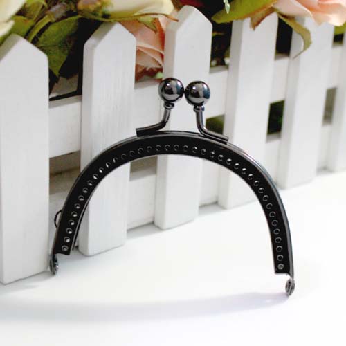 8.5cm black metal coin purse frames - Click Image to Close